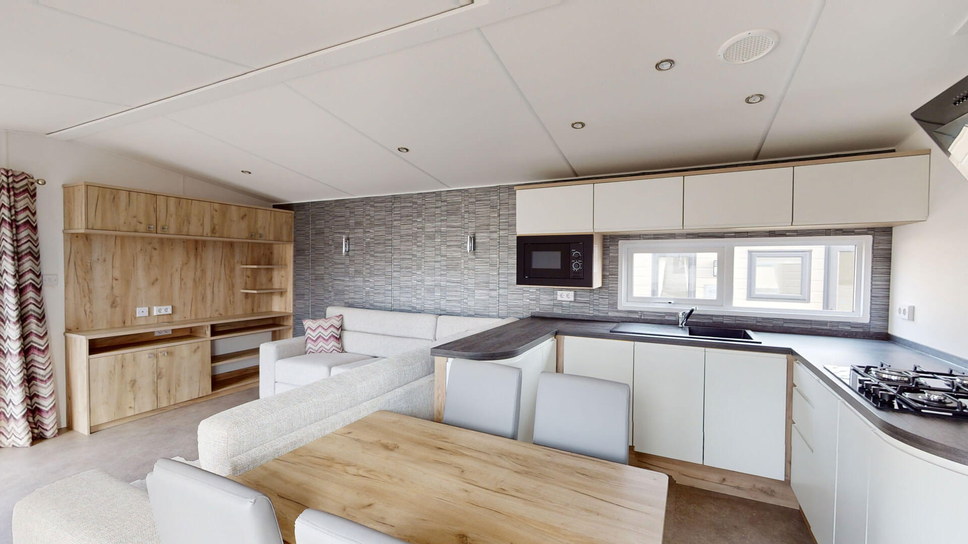 Daalmann Tiny Home Innenansicht Küche- und Wohnraum